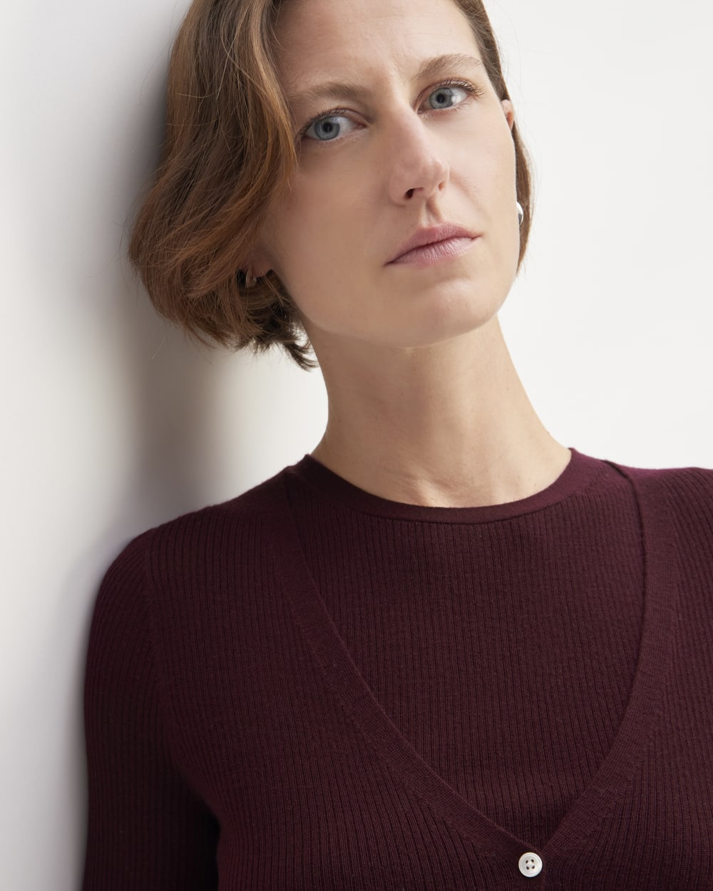 womens-ultrafine-merino-ribbed-cardigan-burgundy