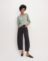 womens-cashmere-classic-crew-sweater-light-sage-green
