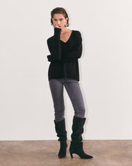 womens-cashmere-relaxed-v-neck-black