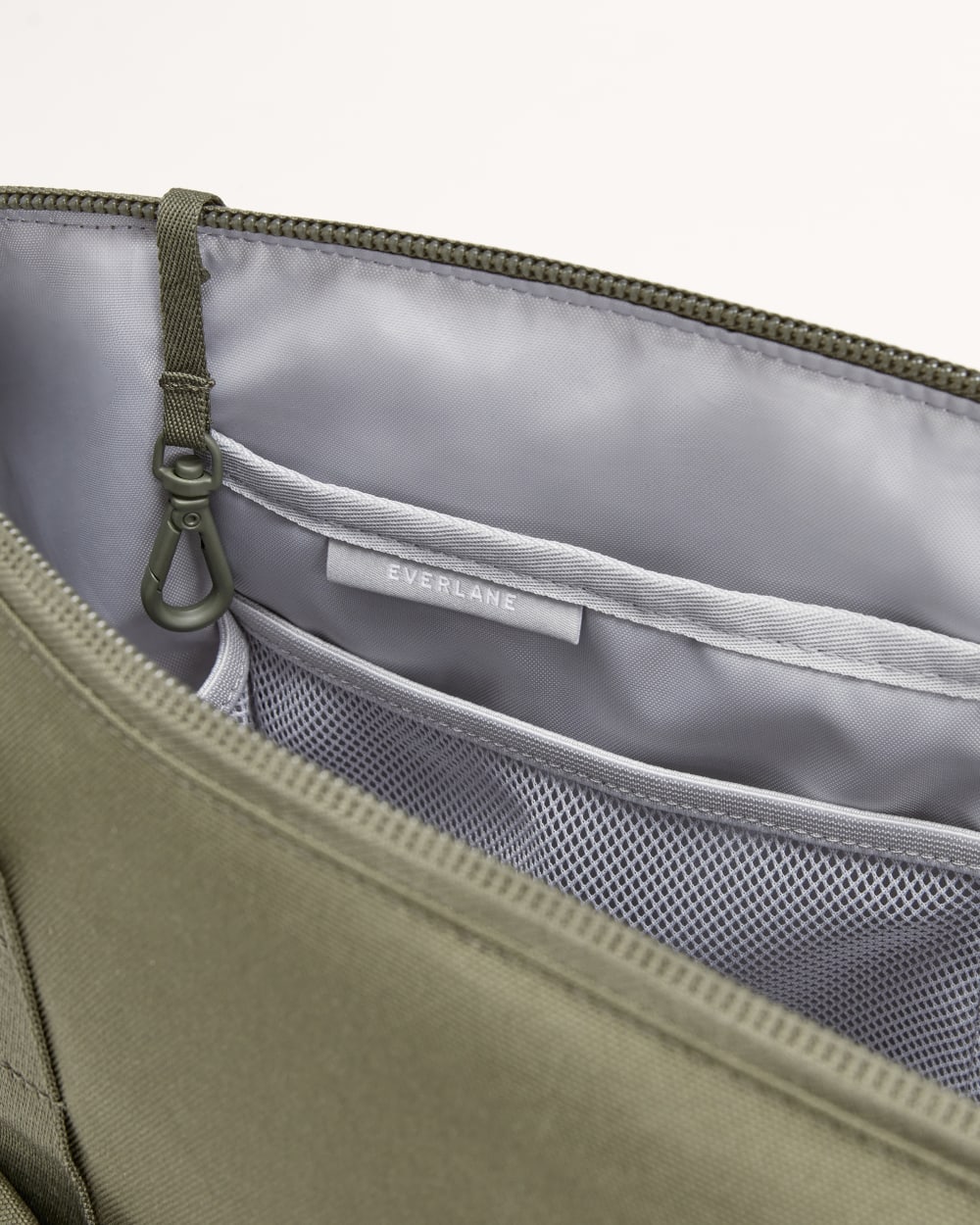 unisex-transit-3way-tote-kalamata