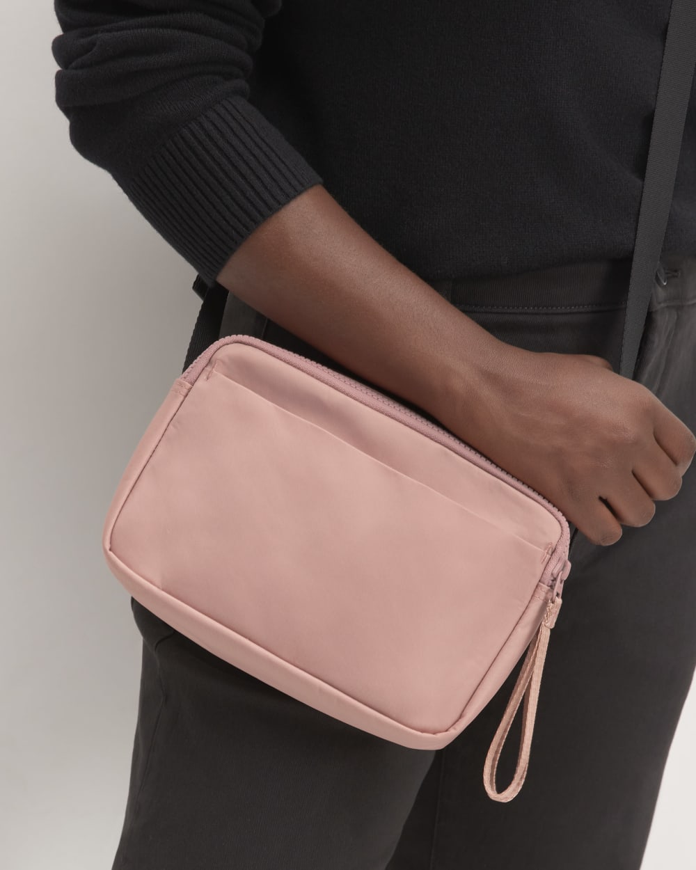 womens-recycled-nylon-camera-bag-light-rose