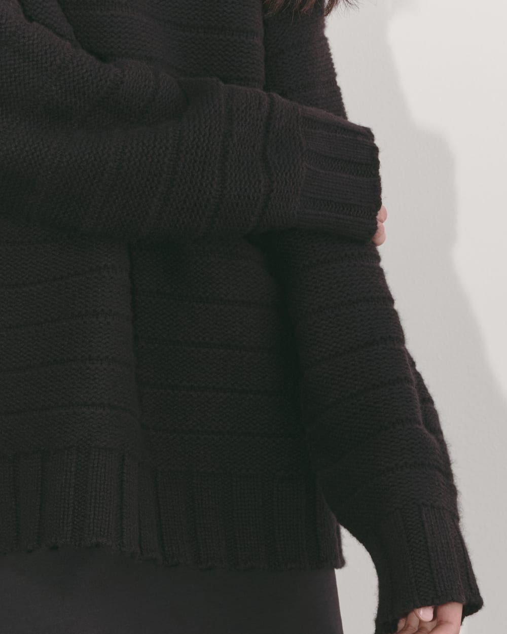 womens-felted-merino-oversized-turtleneck-black