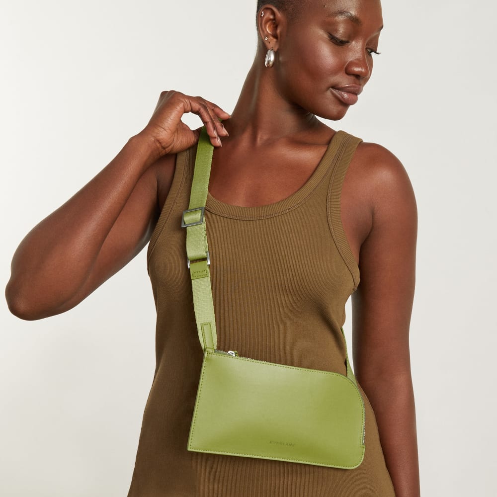 womens-cactus-leather-sling-bag-pepper
