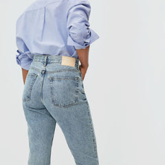 womens-90s-cheeky-straight-jean-ankle-vintage-lt-wash | alt