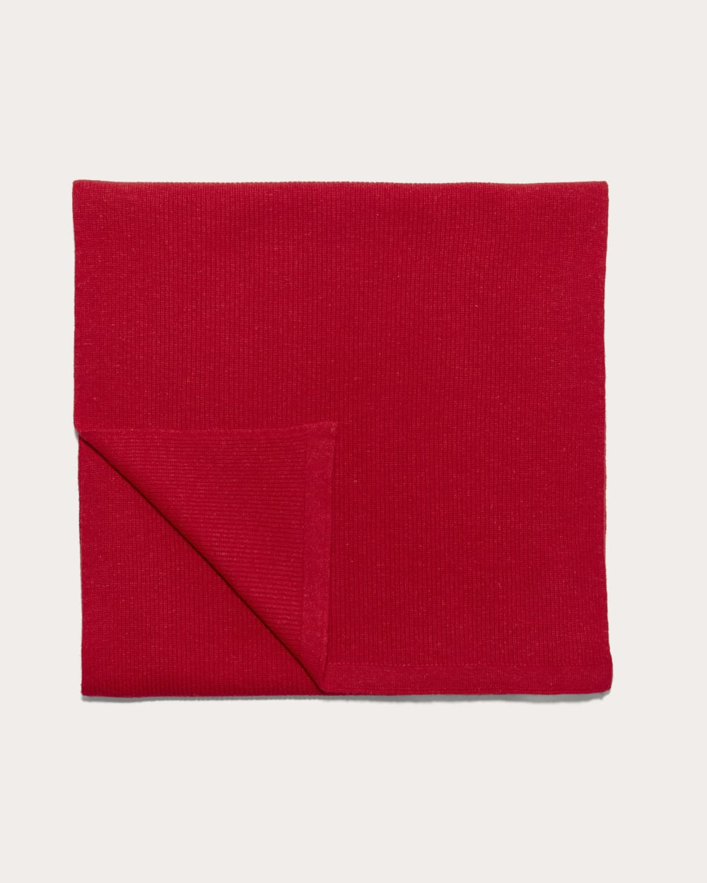 womens-gifting-scarf-red | alt