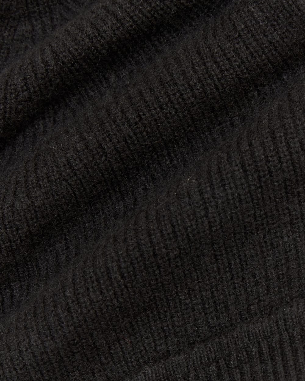 womens-gifting-beanie-black