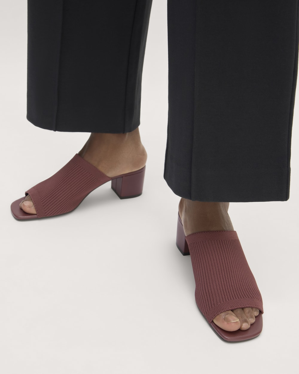 womens-reknit-block-heel-sandal-fudge | alt