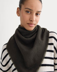 womens-fthrwt-bandana-black | alt