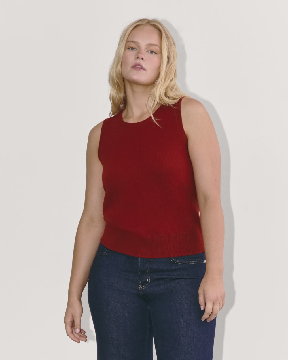 womens-cashmere-classic-sweater-tank-berry-red | primary