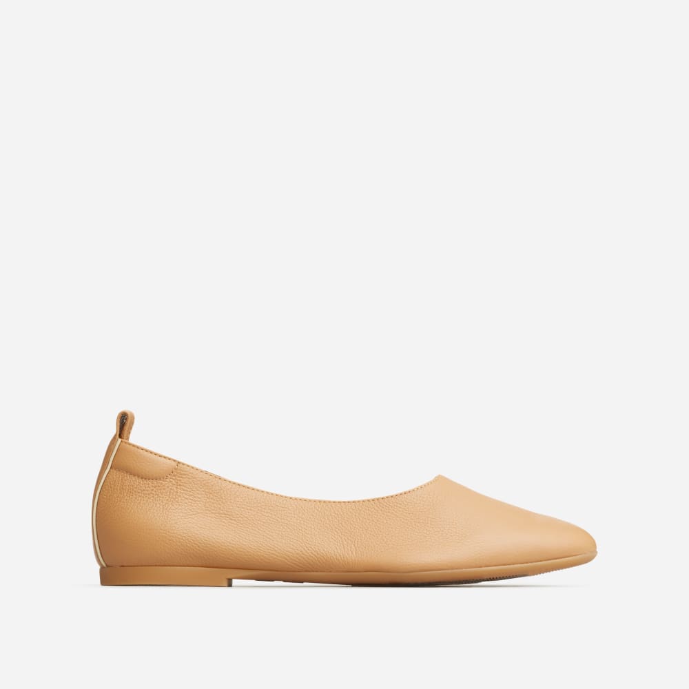 womens-day-glove-caramel | primary