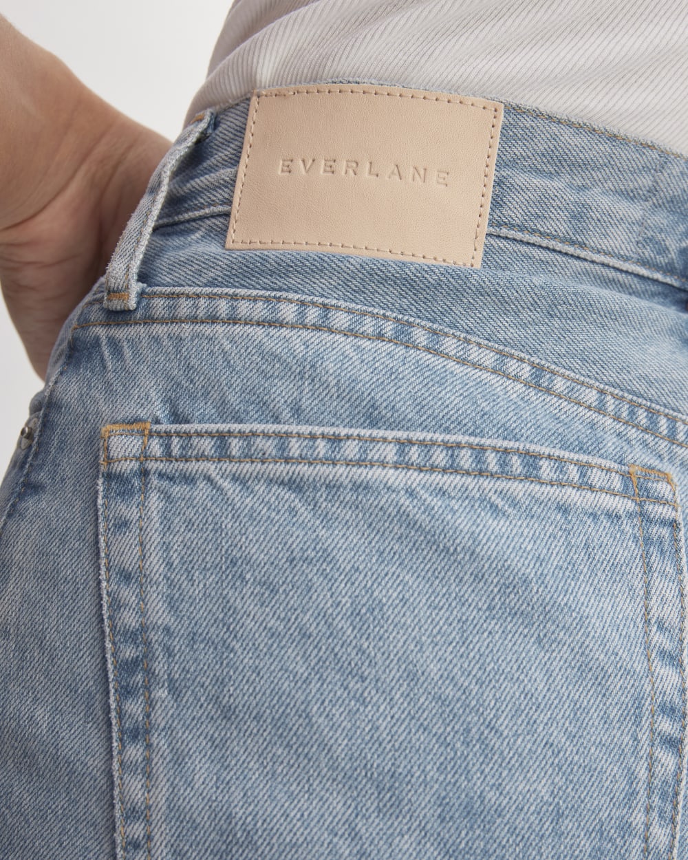womens-90s-cheeky-straight-jean-vintage-wash-blue