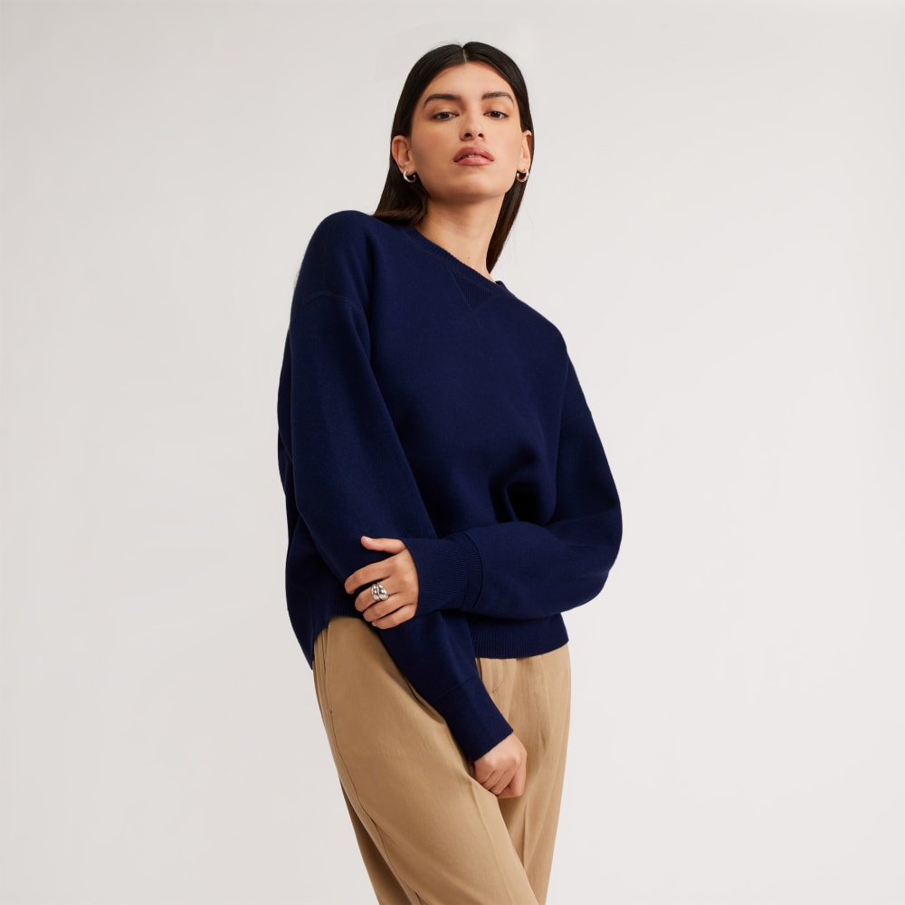 womens-knitted-sweatshirt-bright-navy | primary