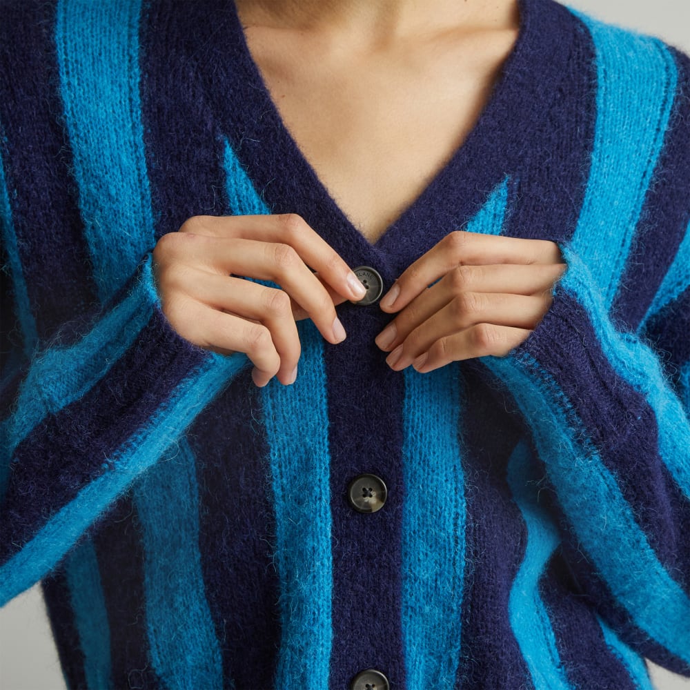 womens-alpaca-v-neck-cropped-cardigan-methyl-blue-ocean-cavern