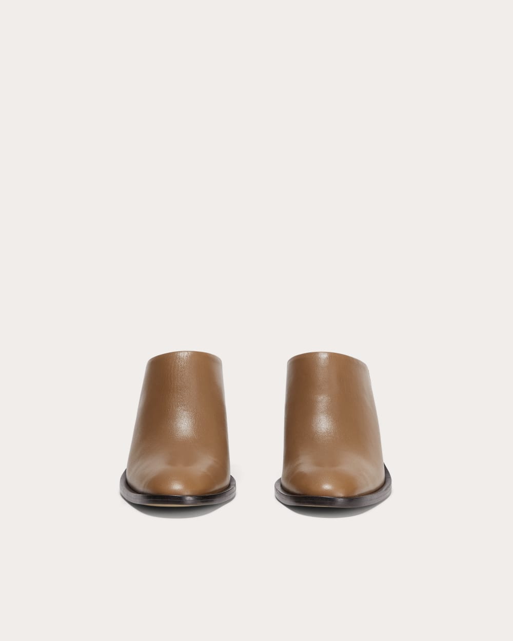 womens-outlaw-mule-saddle-brown