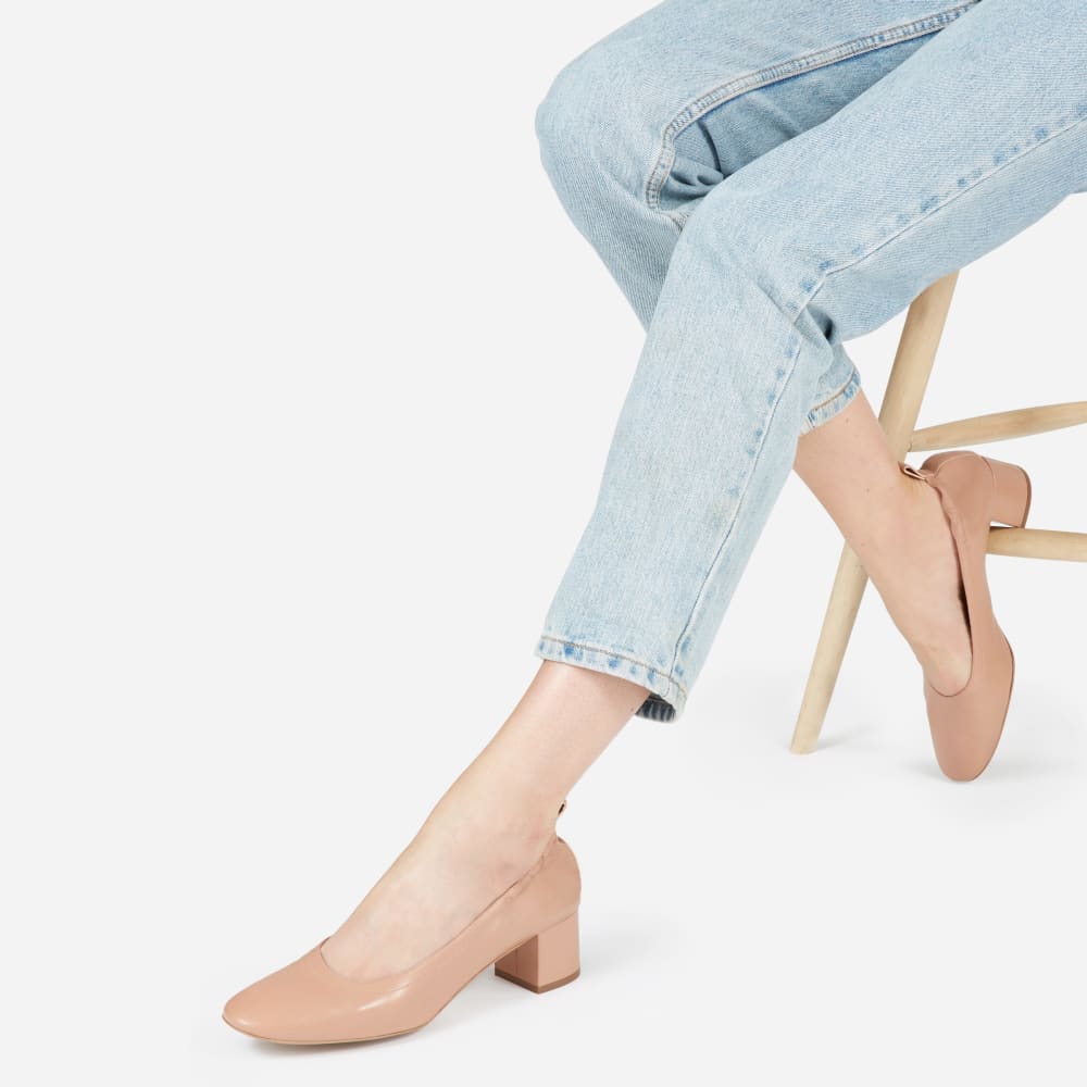 womens-day-heel-rosetan | alt