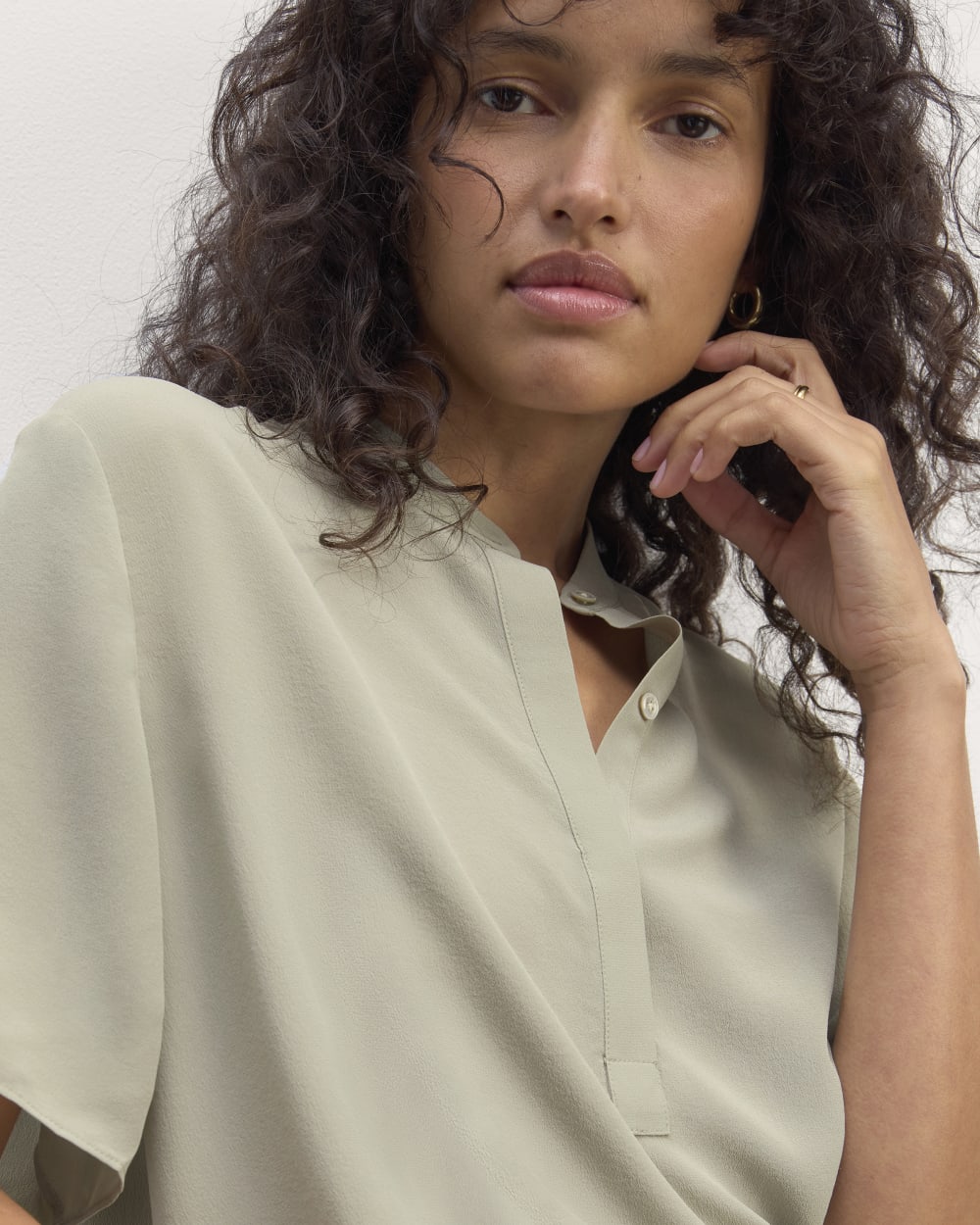 womens-washable-silk-ss-popover-top-seagrass
