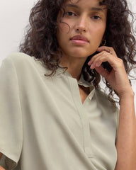 womens-washable-silk-ss-popover-top-seagrass