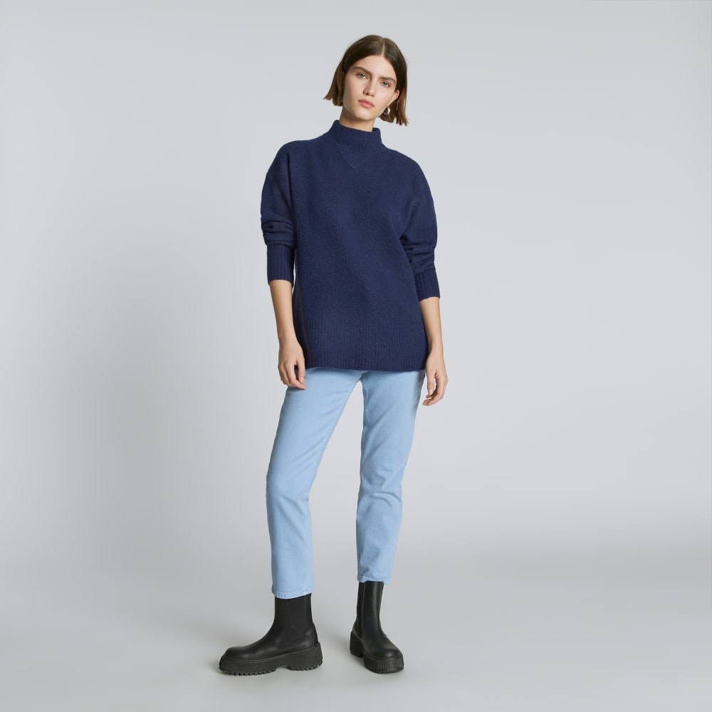 womens-bouncy-wool-sweater-ocean-cavern
