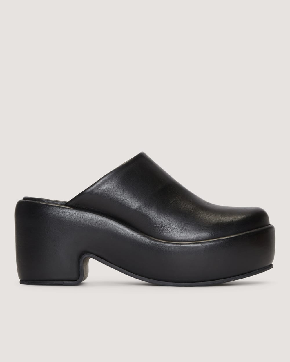 womens-puffa-clog-black