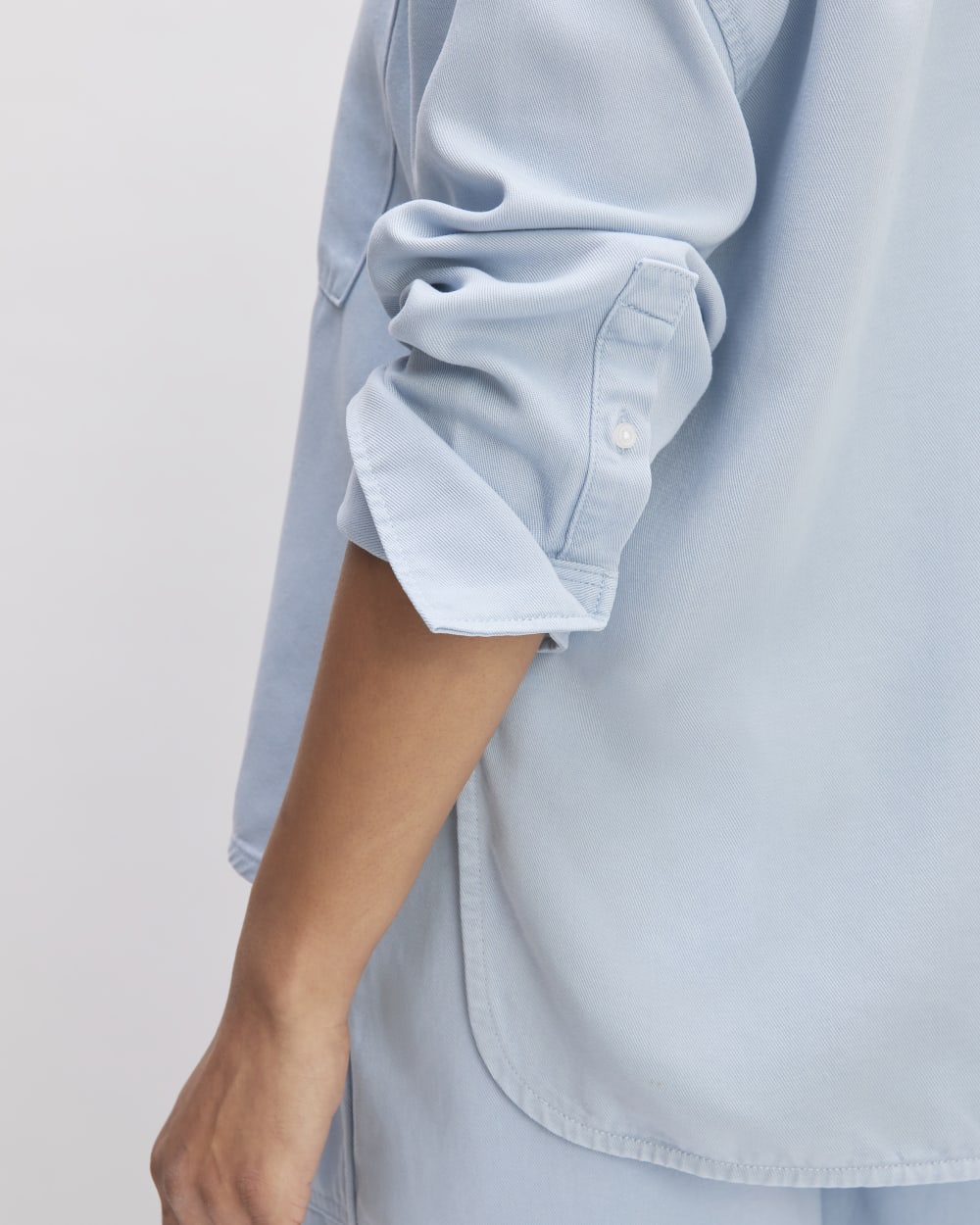 womens-tencel-boxy-shirt-chambray-blue
