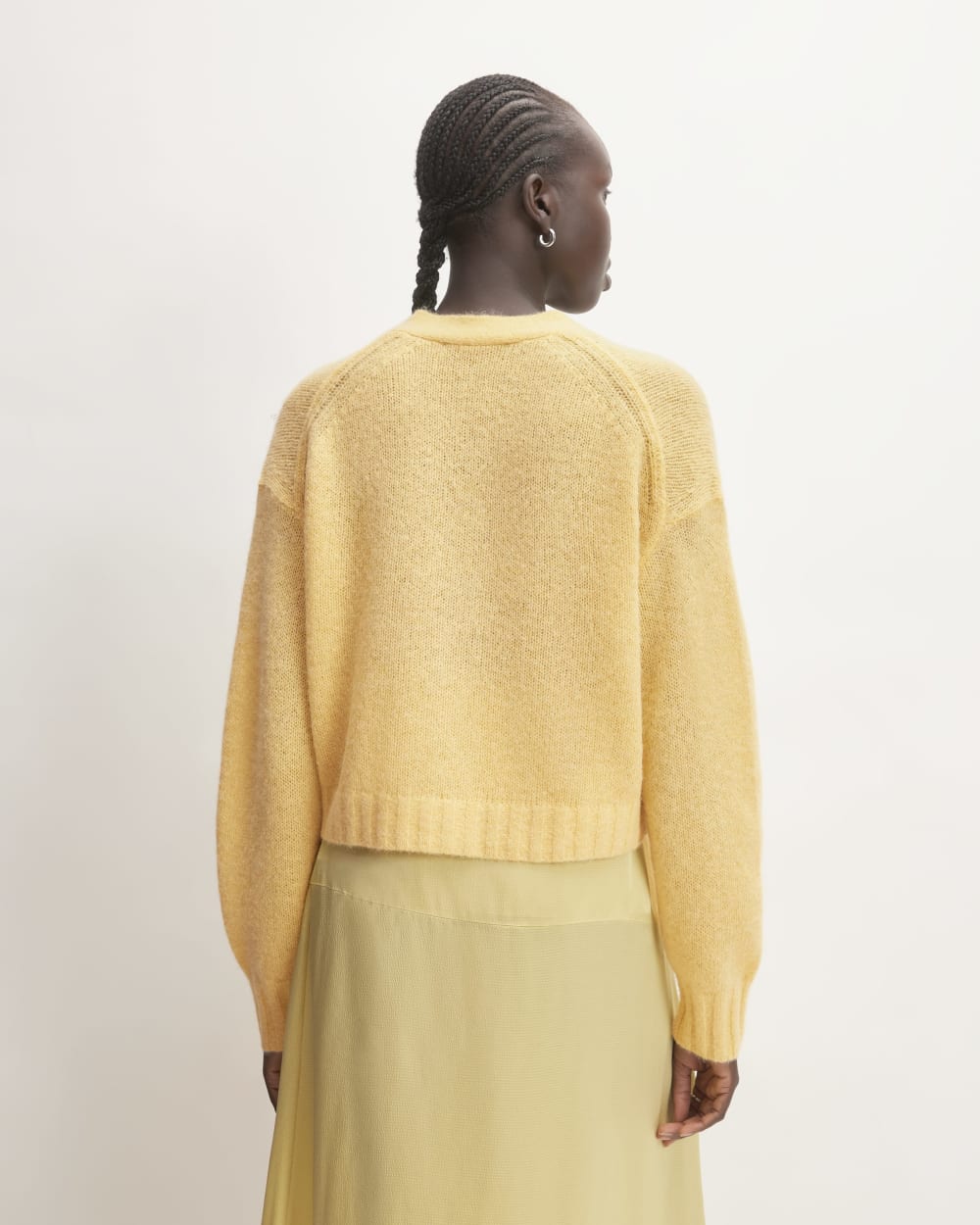 womens-alpaca-v-neck-cropped-cardigan-raffia