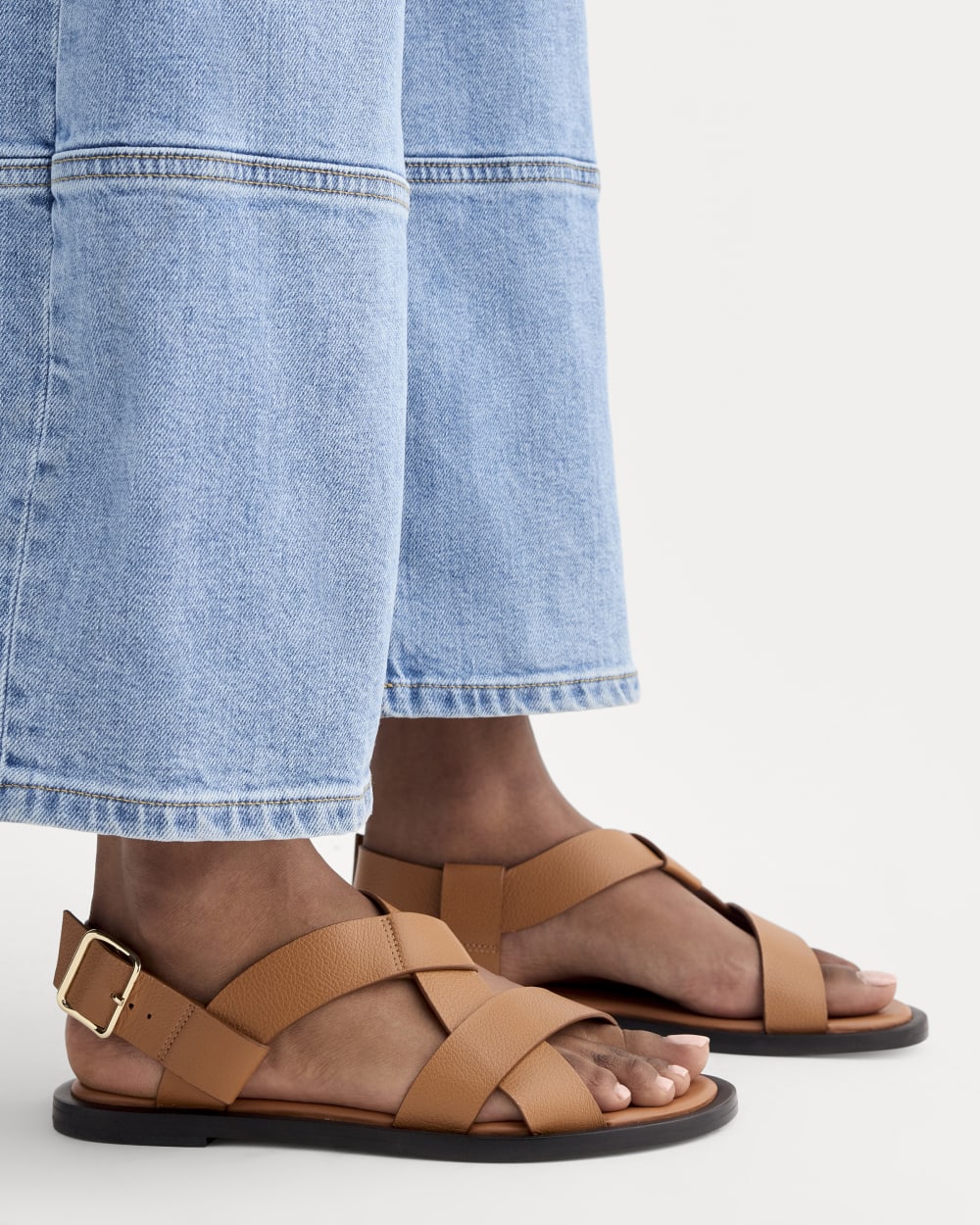 womens-city-strap-sandal-desert-tan