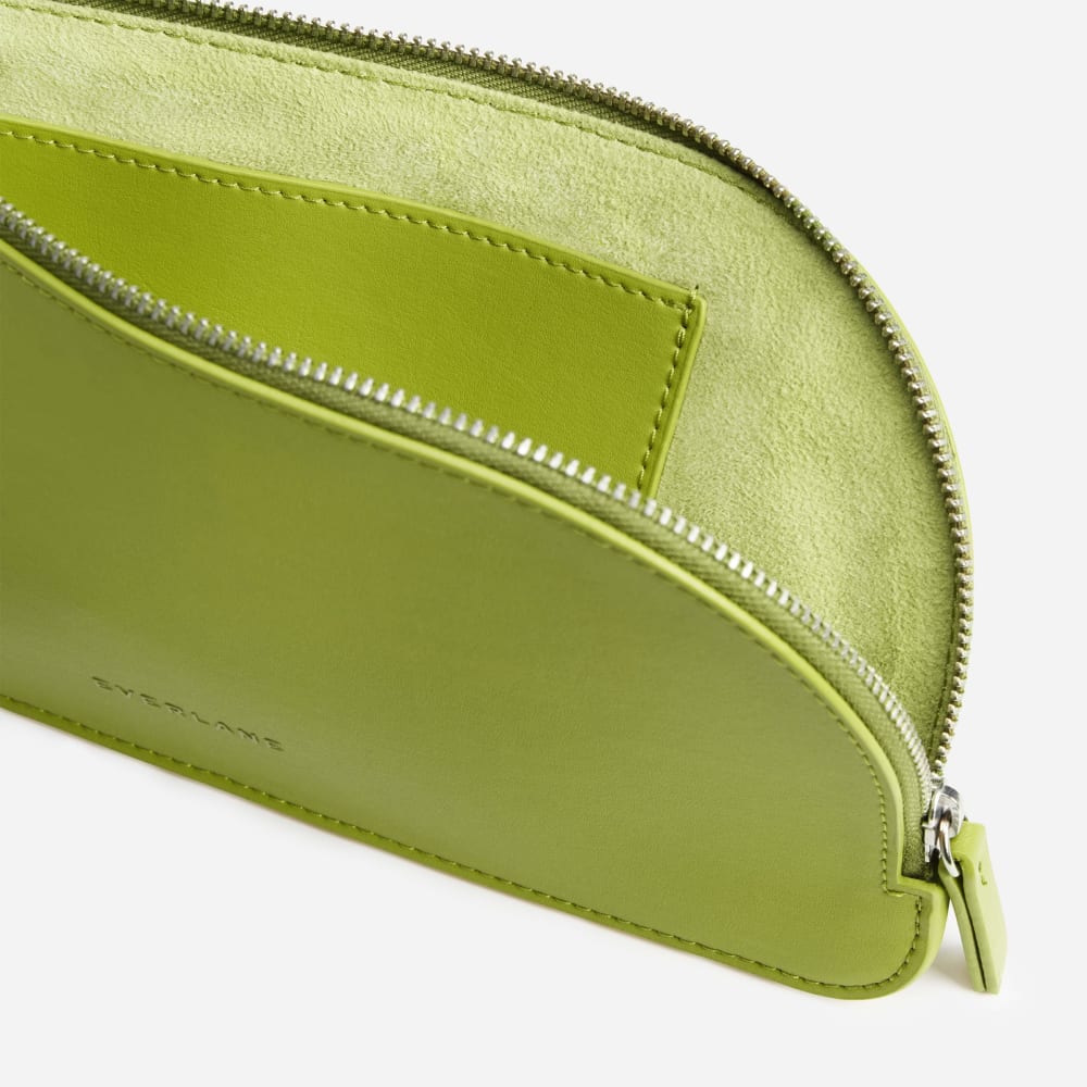 womens-cactus-leather-sling-bag-pepper