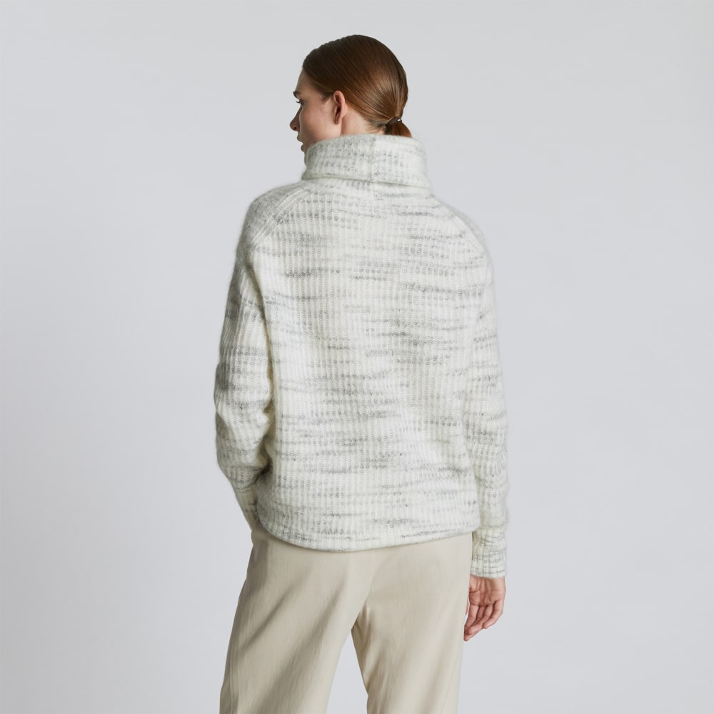 womens-alpaca-oversized-turtleneck-light-grey-heather