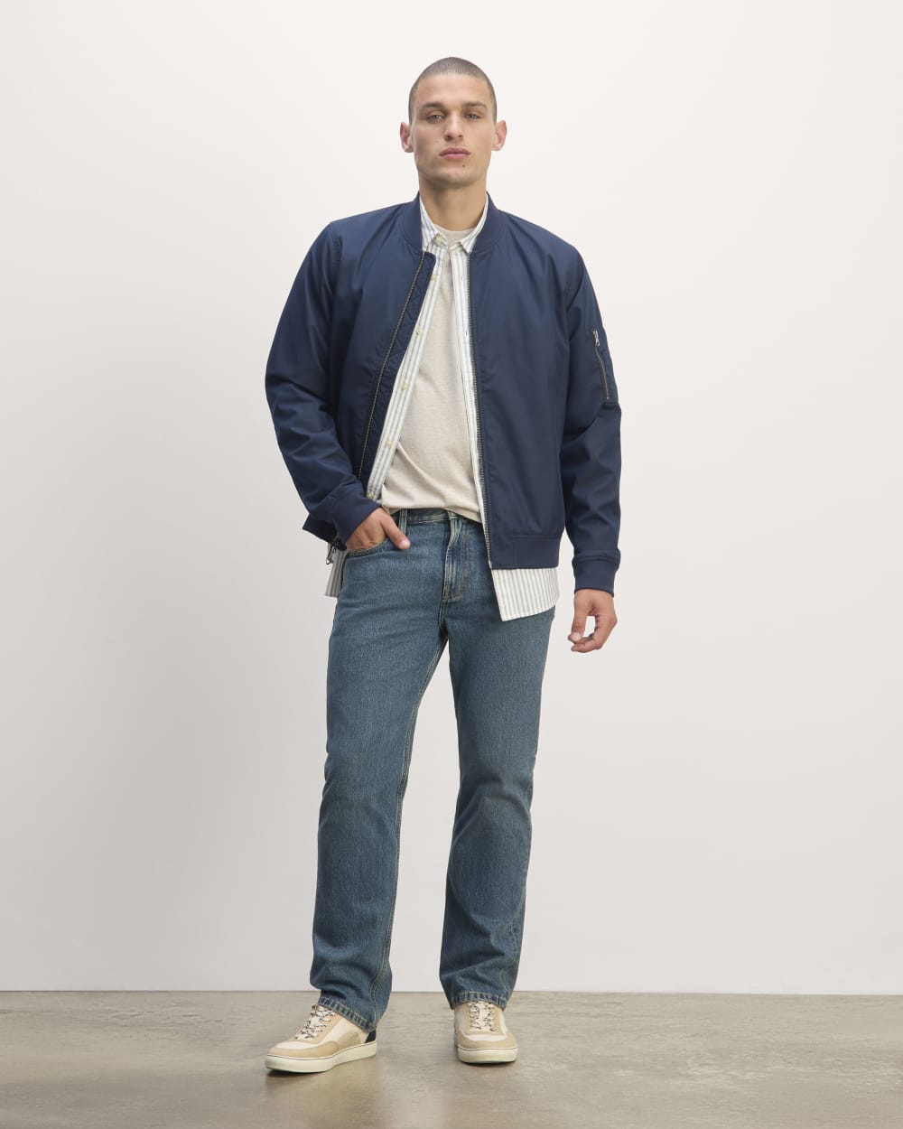 mens-authentic-straight-jean-whisper-blue | primary