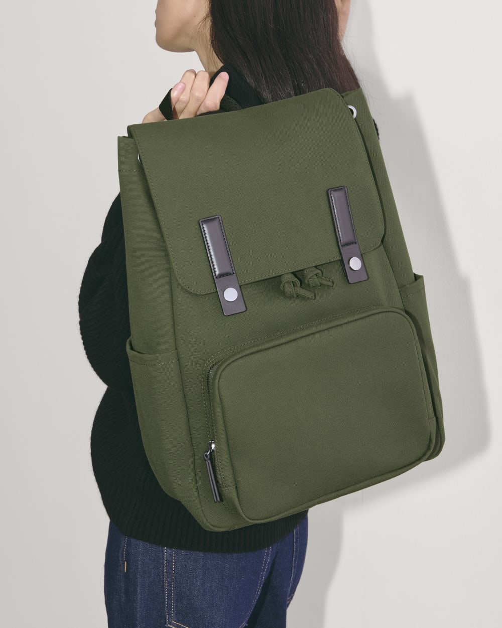 mens-canvas-backpack-dark-forest