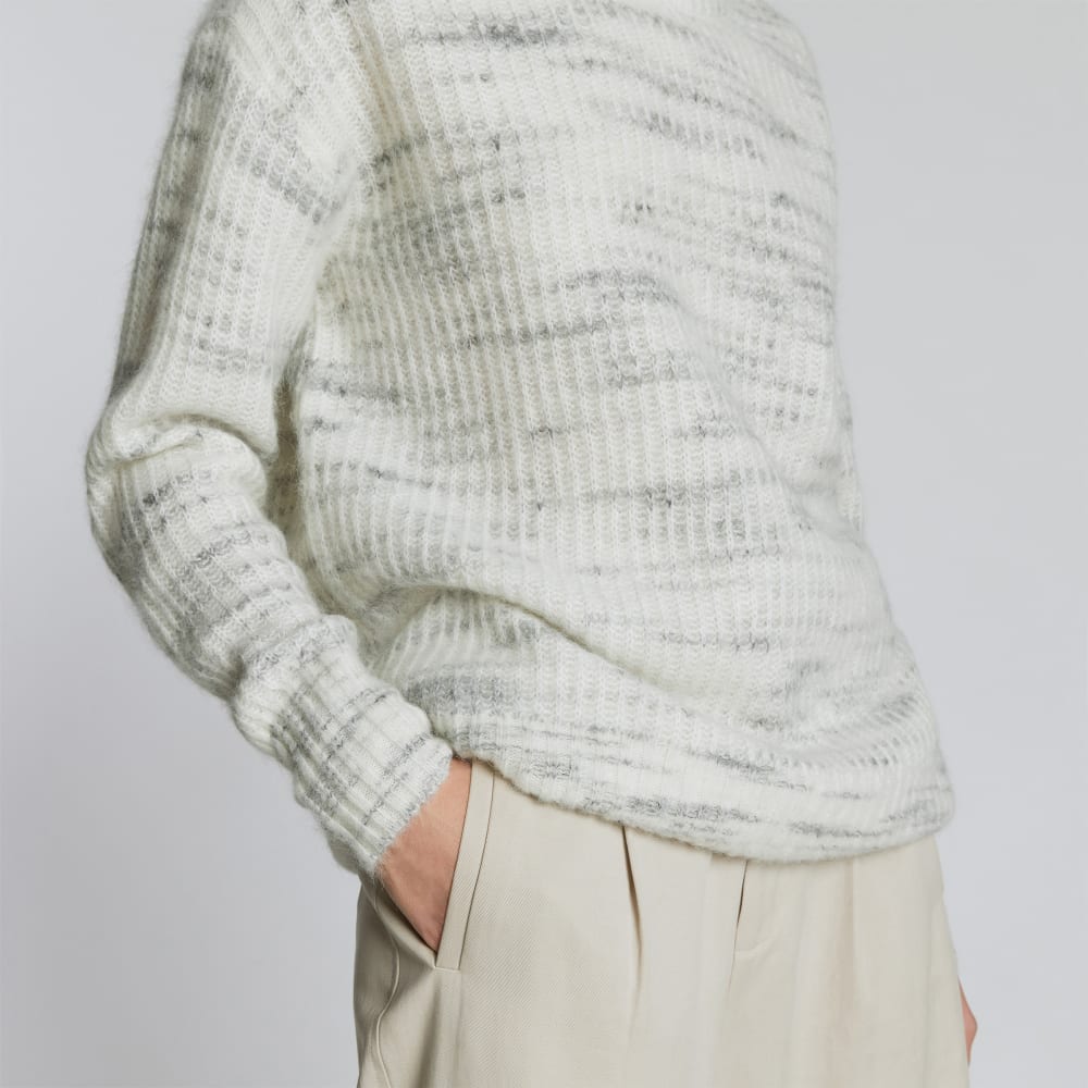 womens-alpaca-oversized-turtleneck-light-grey-heather