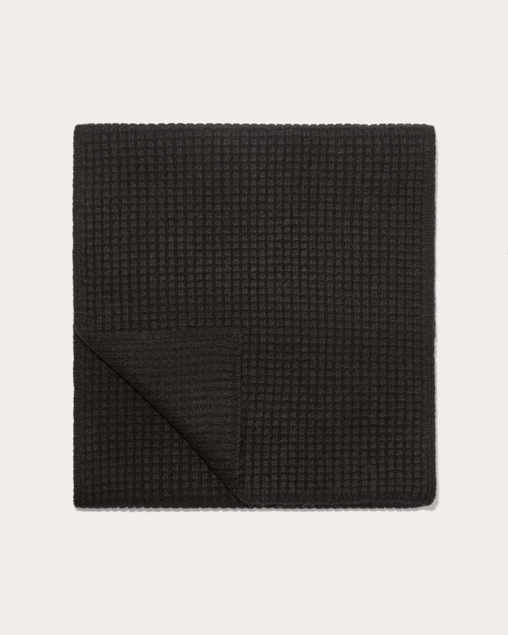 womens-wool-waffle-scarf-black