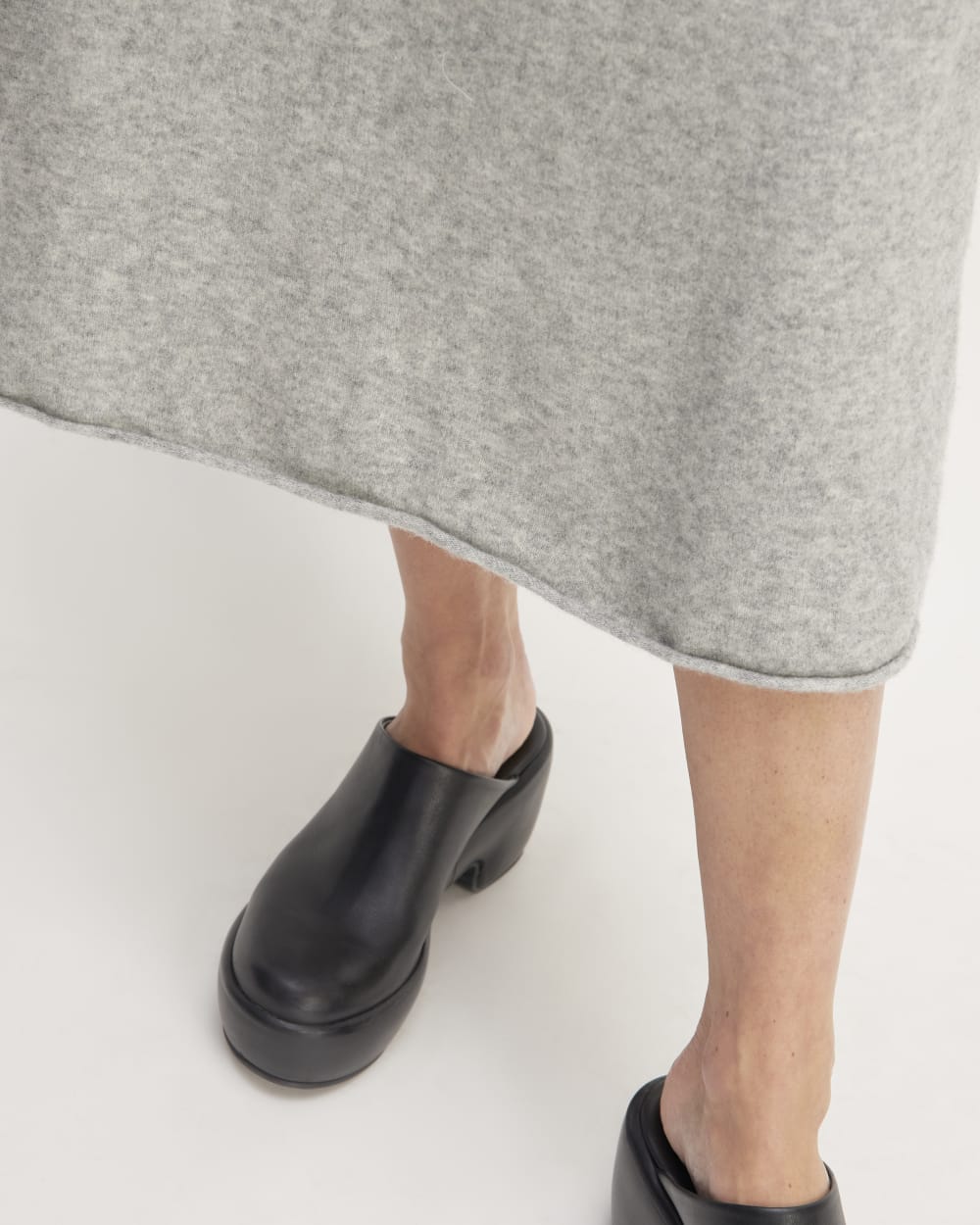 womens-cozy-stretch-skirt-heathered-grey