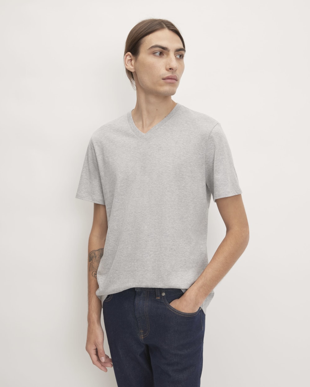 mens-organic-cotton-v-neck-tee-heather-grey | primary