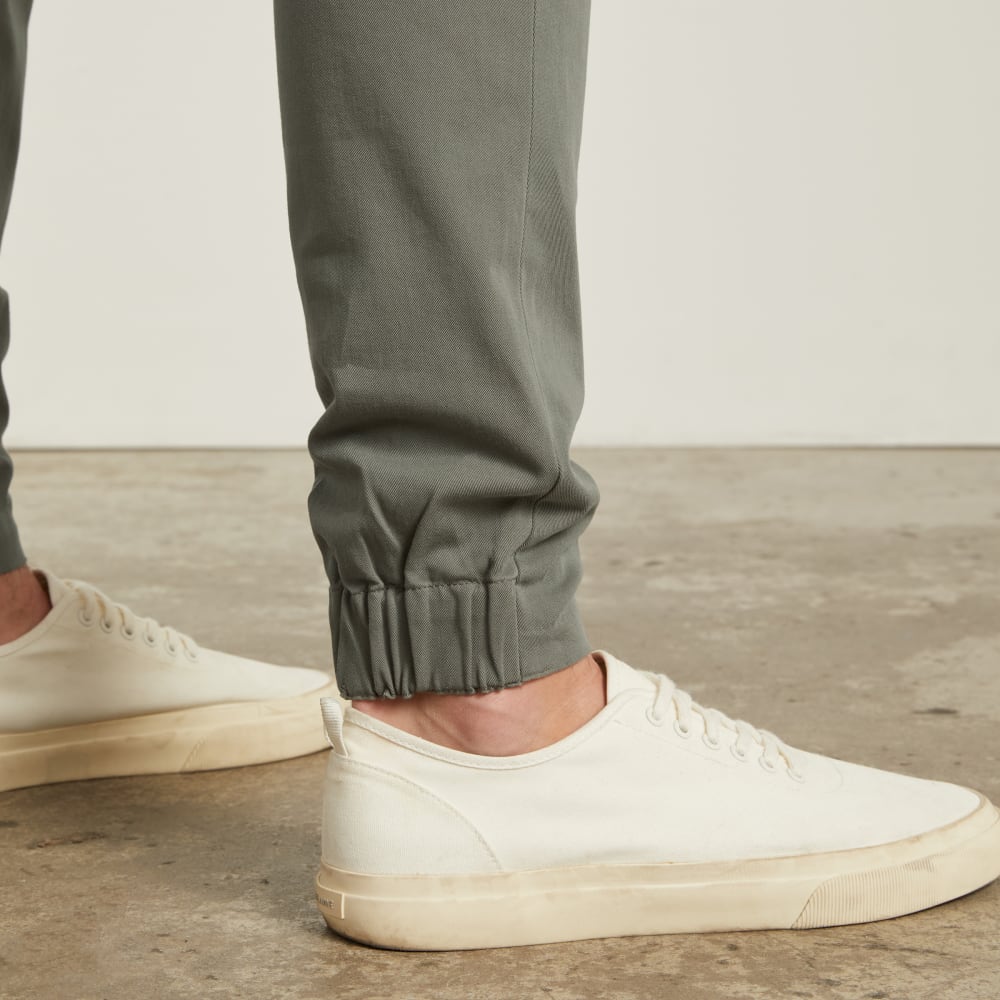 mens-performance-traveler-chino-pewter-green