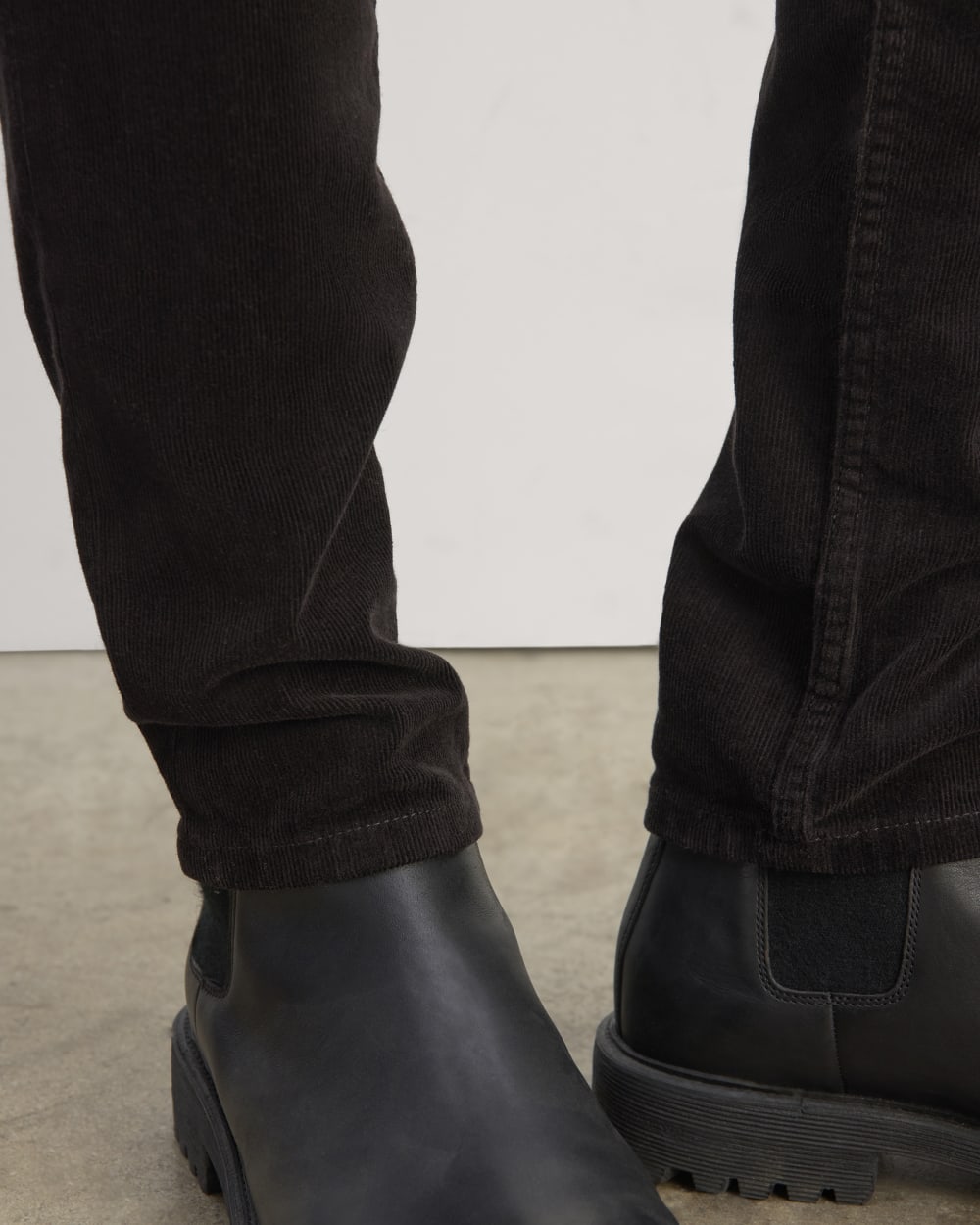 mens-pocket-pant-corduroy-black