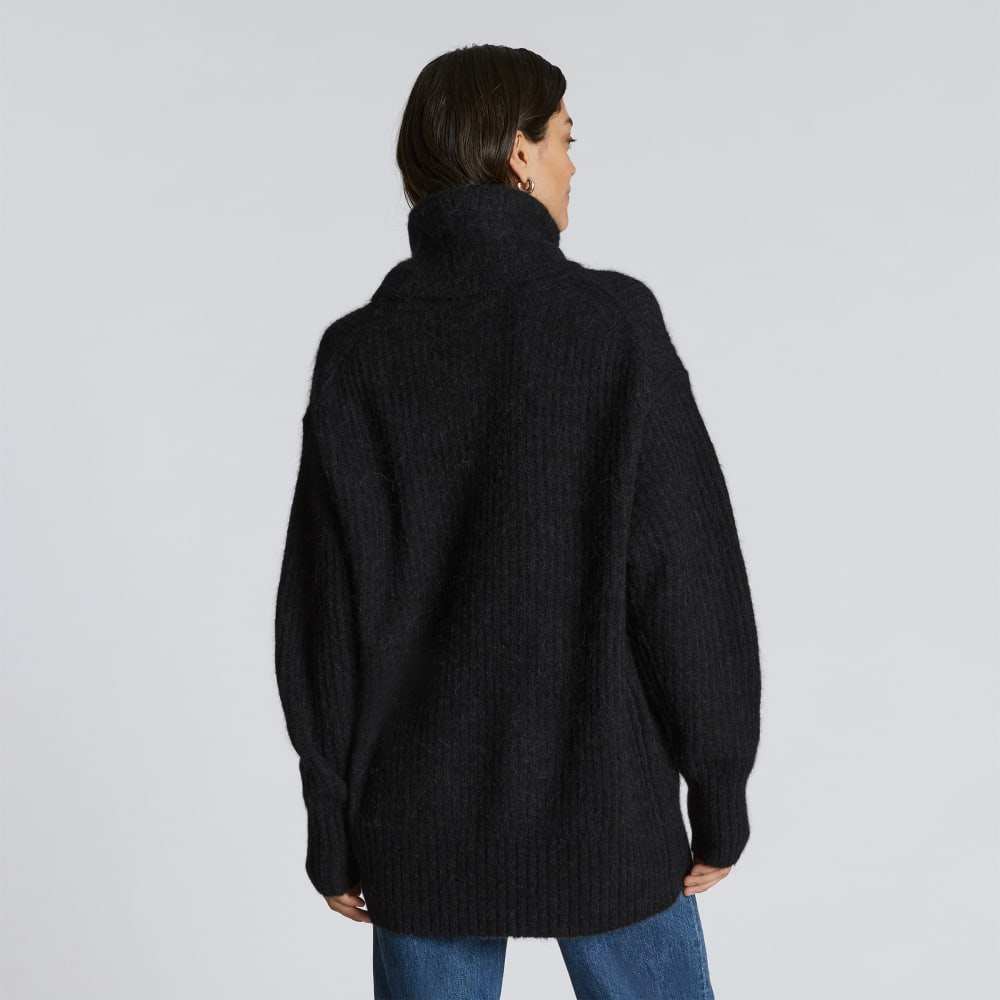 womens-alpaca-oversized-turtleneck-heathered-black