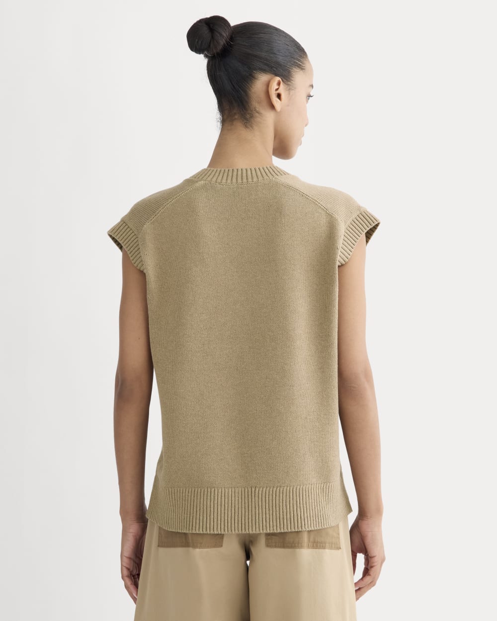 womens-boxy-vest-in-everyday-cotton-dark-heathered-camel