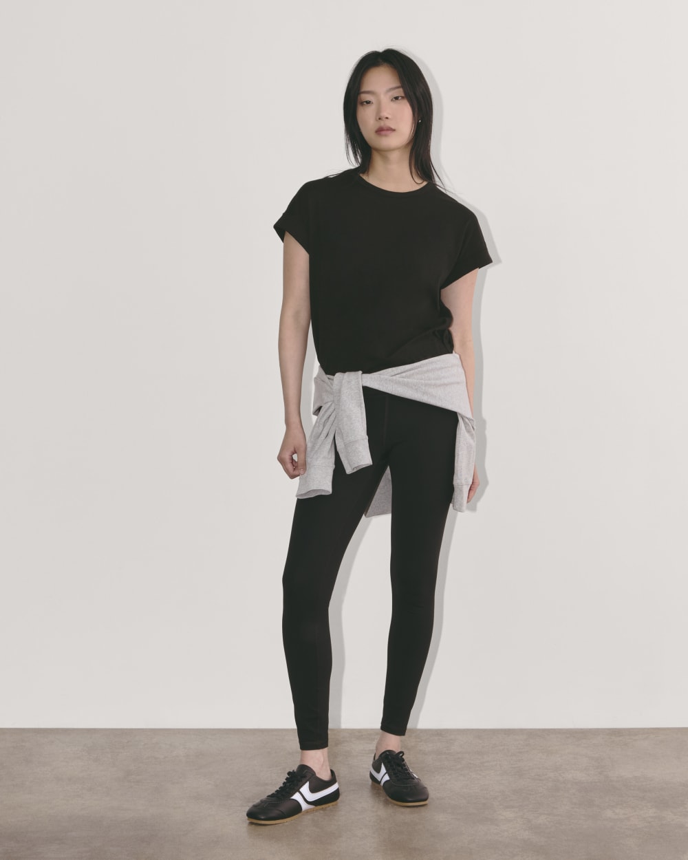 womens-perform-tee-black