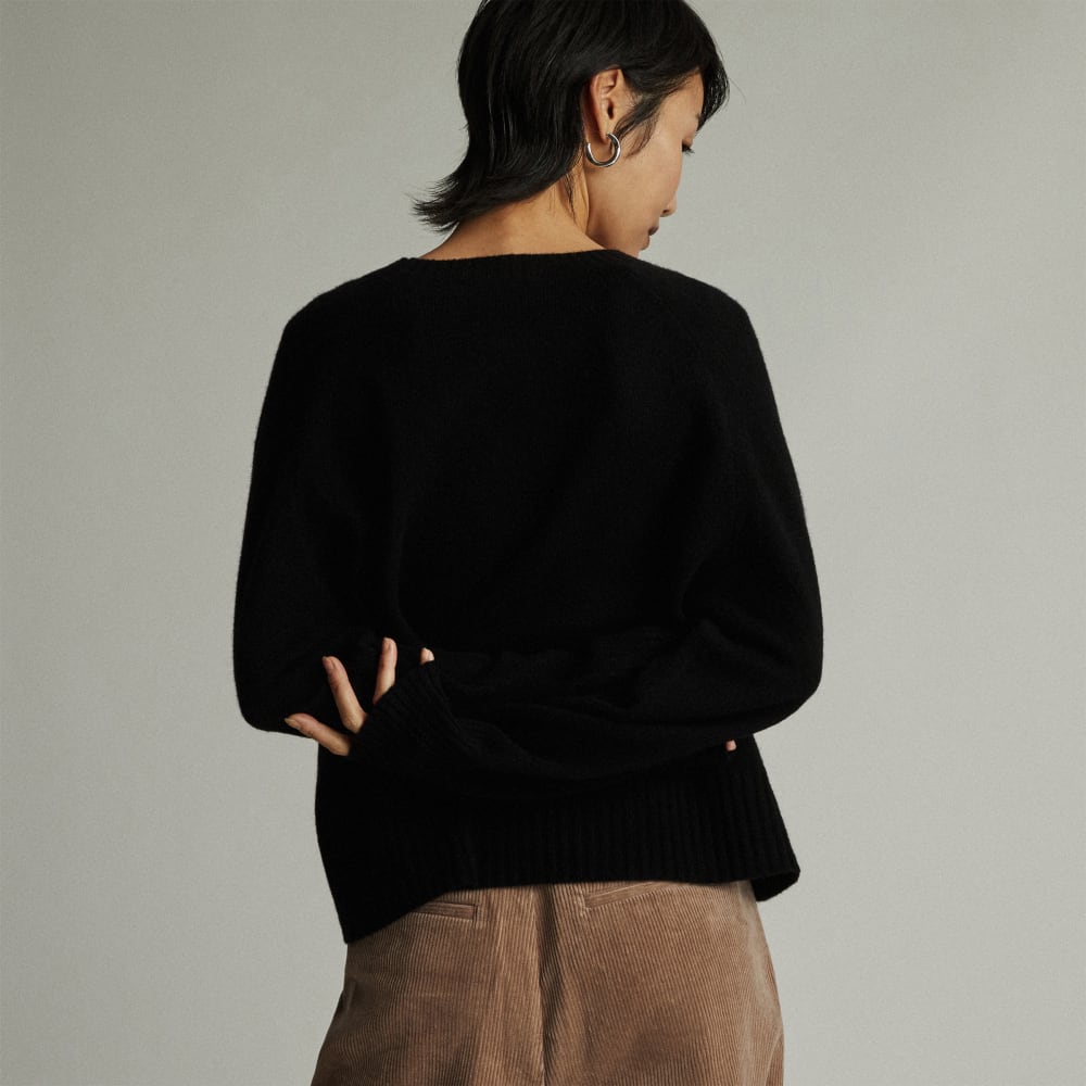 womens-recashmere-cropped-crew-sweater-black
