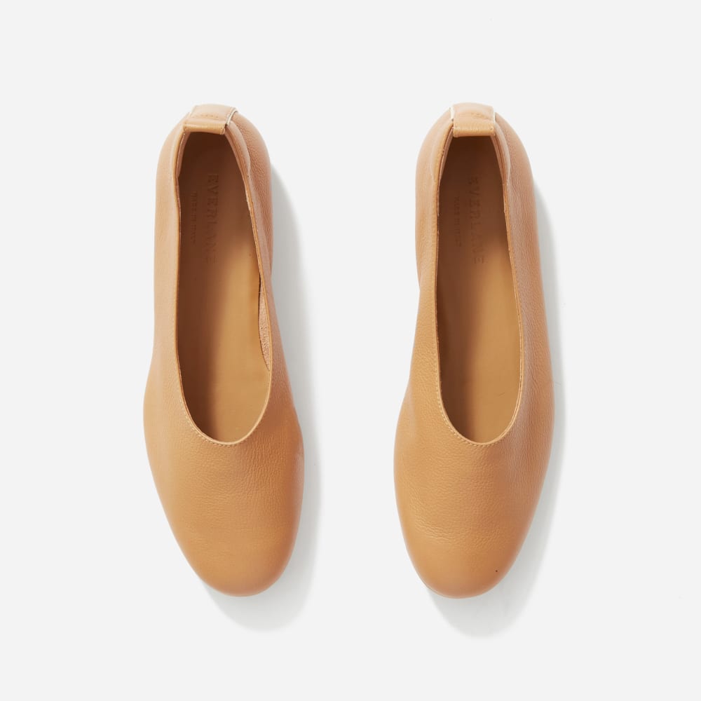 womens-day-glove-caramel