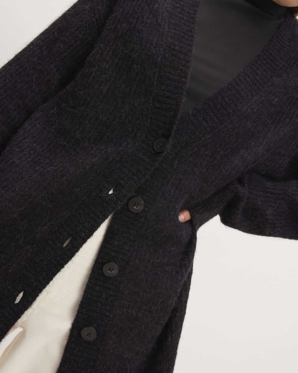 womens-alpaca-oversized-cardigan-heathered-black