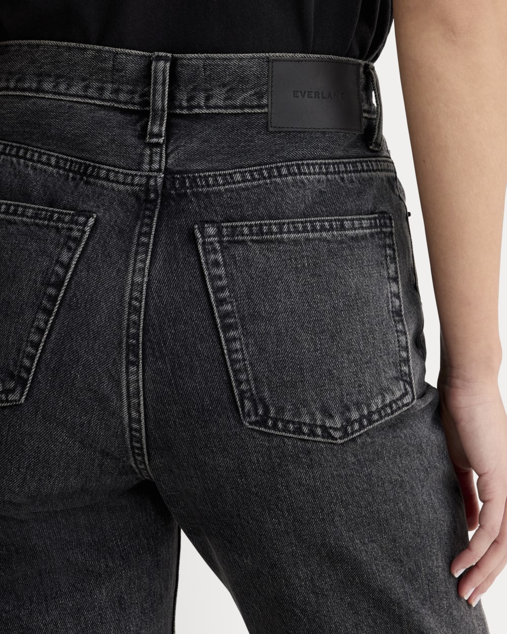 womens-90s-cheeky-straight-jean-wshdblk