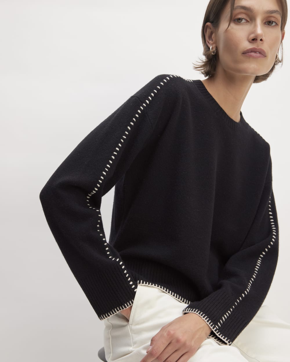 womens-merino-wool-crewneck-black-pale-pink