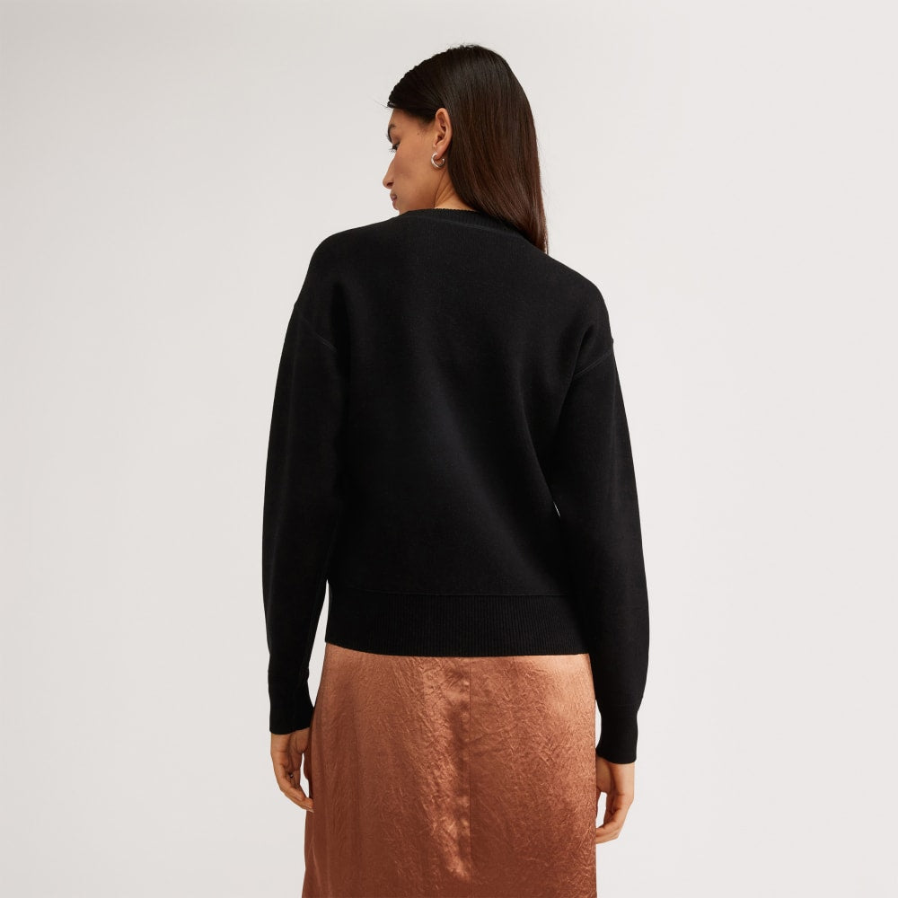 womens-knitted-sweatshirt-black