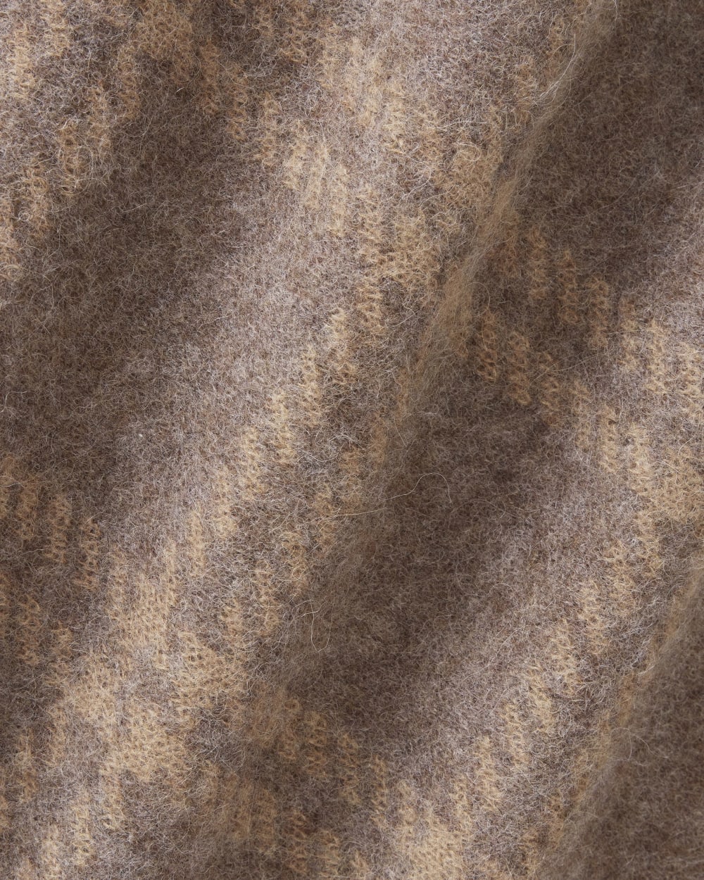 unisex-alpaca-patterned-scarf-cocoa-tigers-eye