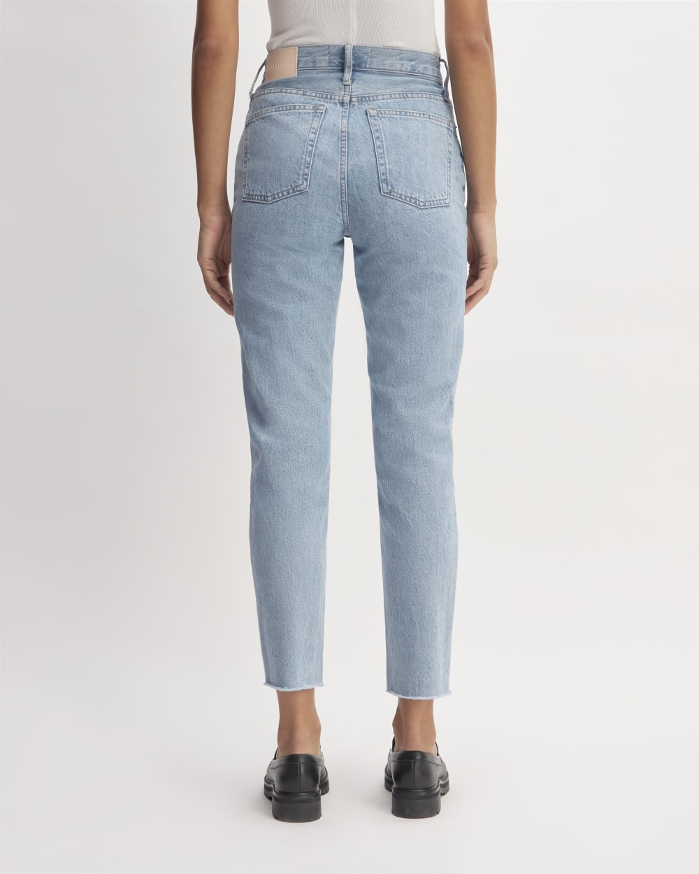 womens-90s-cheeky-straight-jean-vintage-wash-blue