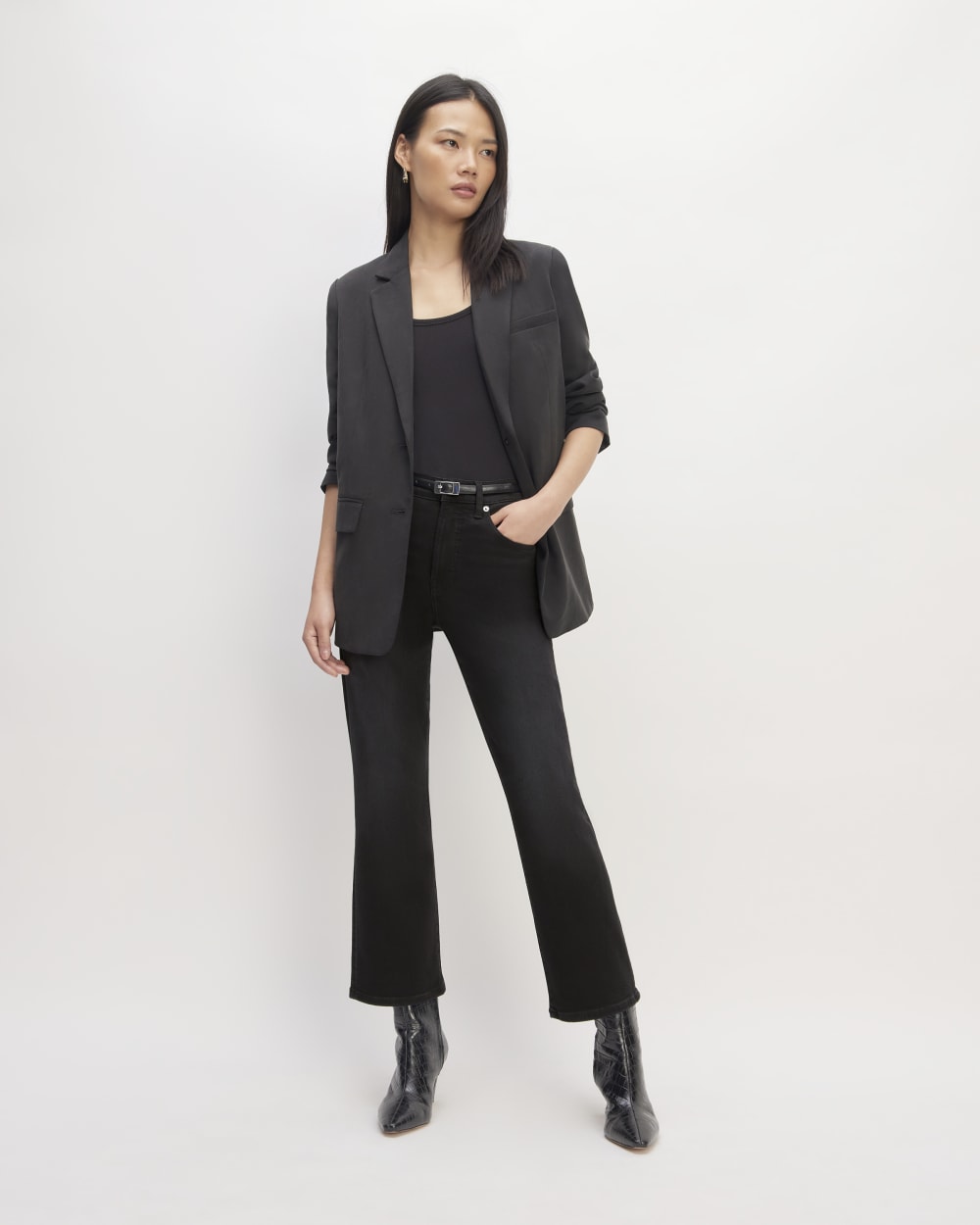 womens-kick-bootcut-jean-faded-black | primary