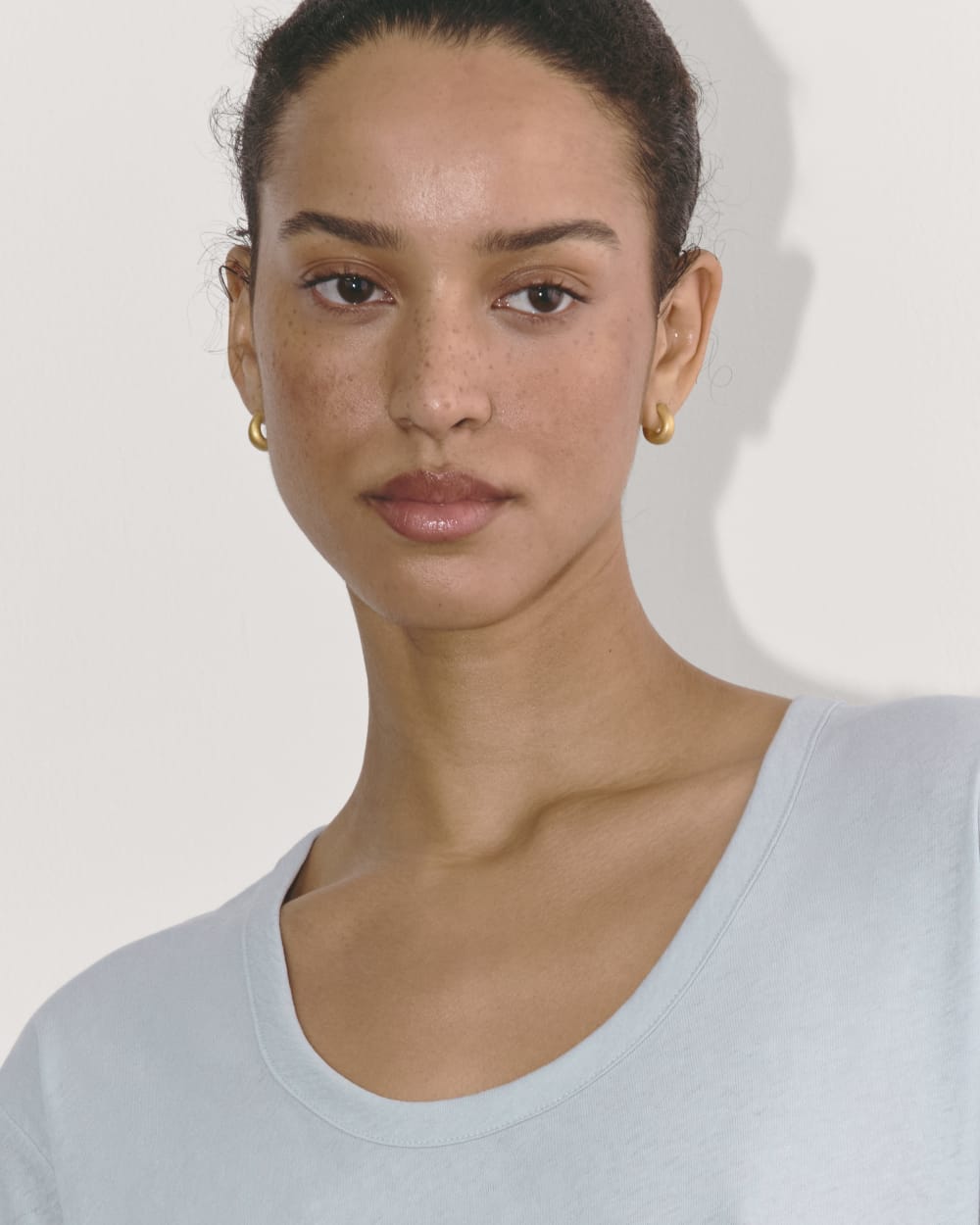womens-air-scoop-neck-tee-blue-slate