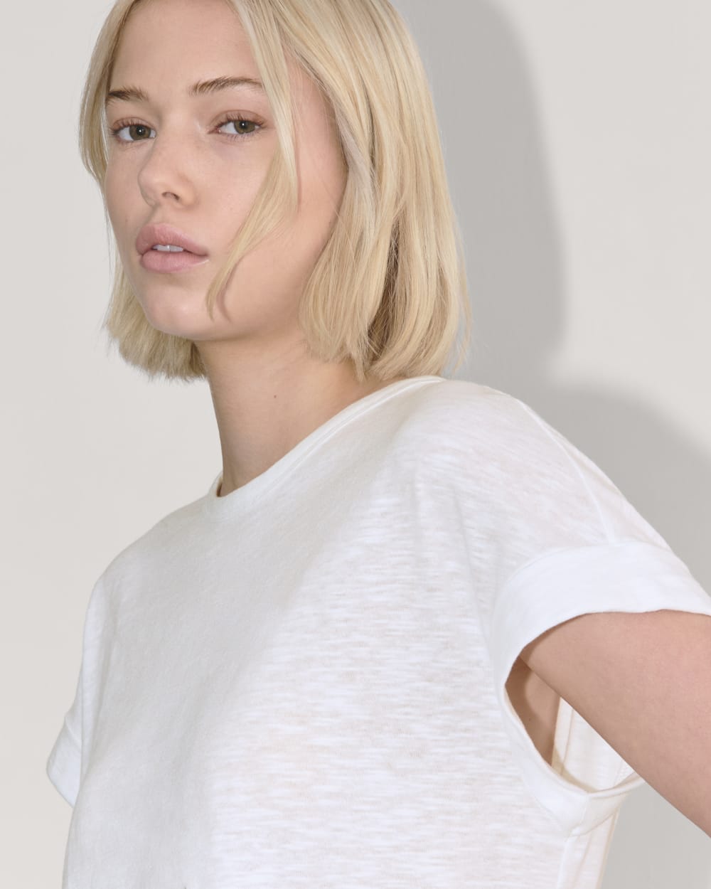 womens-perform-tee-white